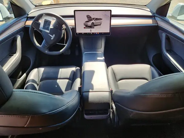 7SAYGDED0RF118813 2024 TESLA MODEL Y - Image 8