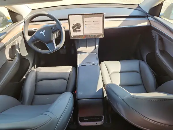 7SAYGDED0RF119184 2024 TESLA MODEL Y - Image 8