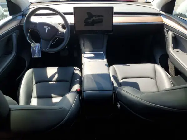 7SAYGDED0RF120366 2024 TESLA MODEL Y - Image 8