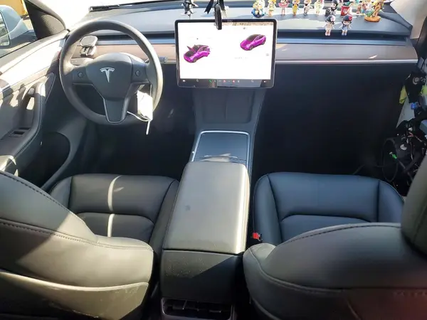 7SAYGDED0RF122067 2024 TESLA MODEL Y - Image 8