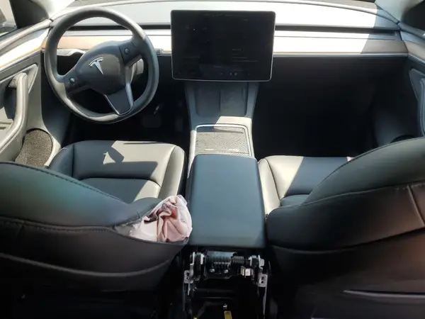 7SAYGDED0RF124983 2024 TESLA MODEL Y - Image 8