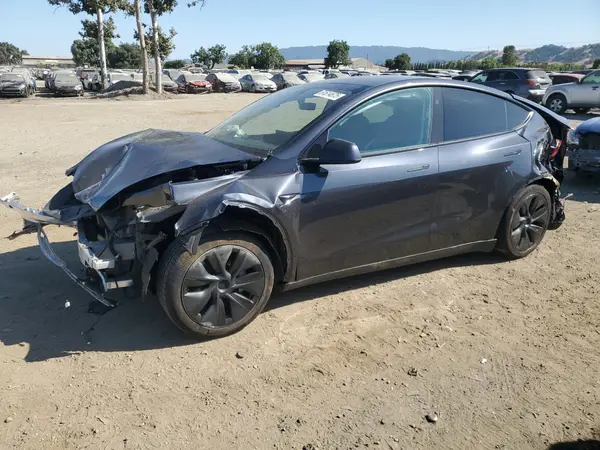 7SAYGDED0RF125308 2024 TESLA MODEL Y - Image 1
