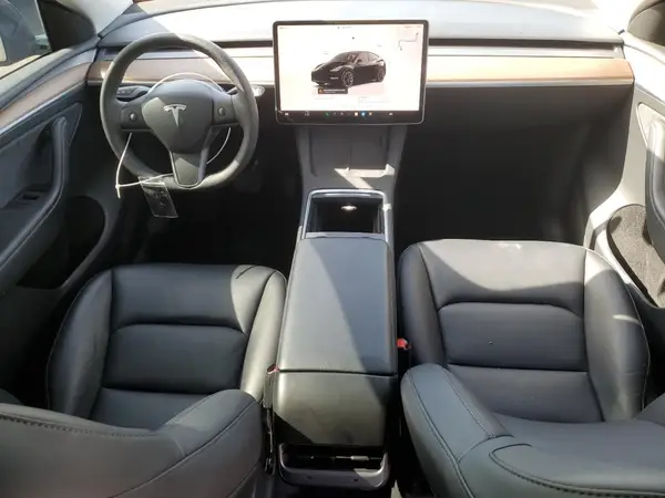 7SAYGDED0RF131495 2024 TESLA MODEL Y - Image 8