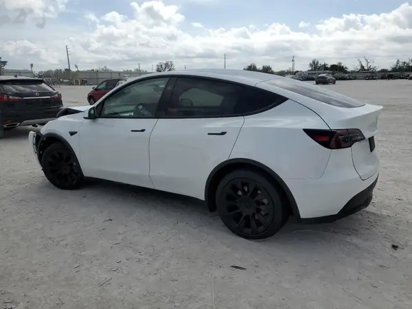 7SAYGDED0RF158471 2024 TESLA MODEL Y - Image 2