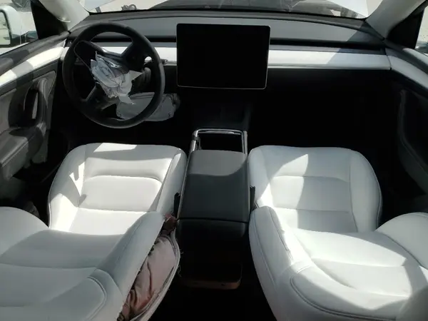 7SAYGDED0RF158471 2024 TESLA MODEL Y - Image 8