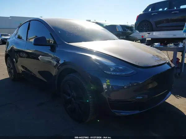 7SAYGDED0RF164903 2024 TESLA MODEL Y - Image 1