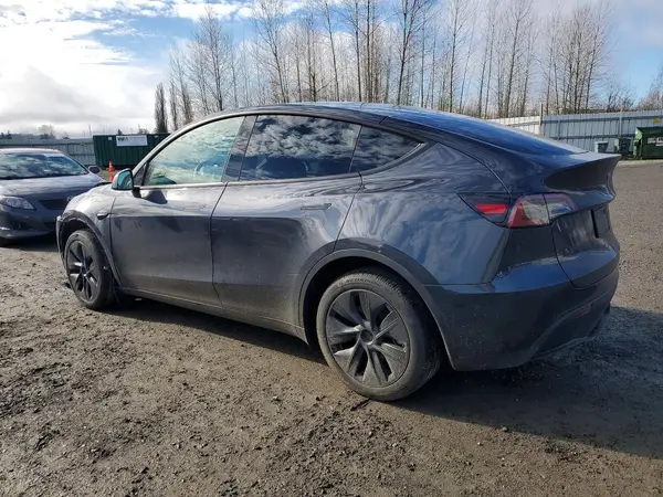 7SAYGDED0RF179210 2024 TESLA MODEL Y - Image 2