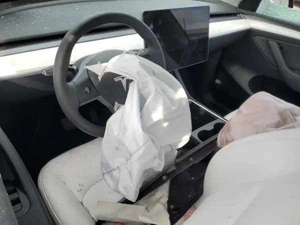 7SAYGDED0RF179739 2024 TESLA MODEL Y - Image 8