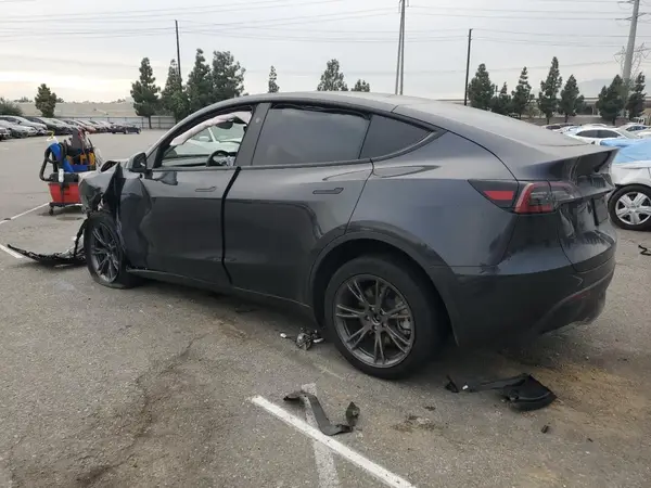 7SAYGDED0RF186481 2024 TESLA MODEL Y - Image 2