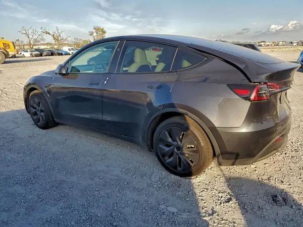 7SAYGDED0RF196783 2024 TESLA MODEL Y - Image 2