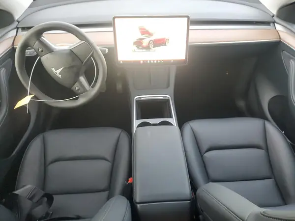 7SAYGDED0RF201867 2024 TESLA MODEL Y - Image 8