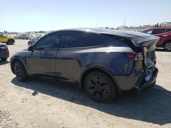 7SAYGDED0RF214456 2024 TESLA MODEL Y - Image 2