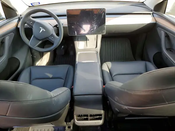 7SAYGDED0SA343851 2025 TESLA MODEL Y - Image 8