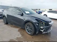 7SAYGDED0SA353733 2025 TESLA MODEL Y