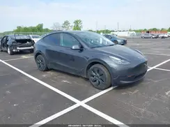 7SAYGDED0SA354137 2025 TESLA MODEL Y