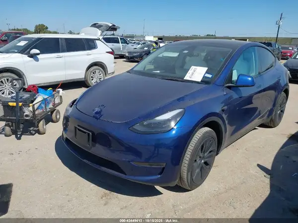 7SAYGDED0SA355997 2025 TESLA MODEL Y - Image 2
