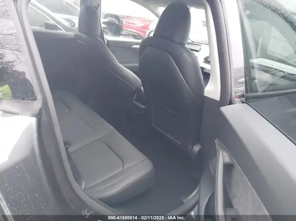 7SAYGDED0SA357488 2025 TESLA MODEL Y - Image 8