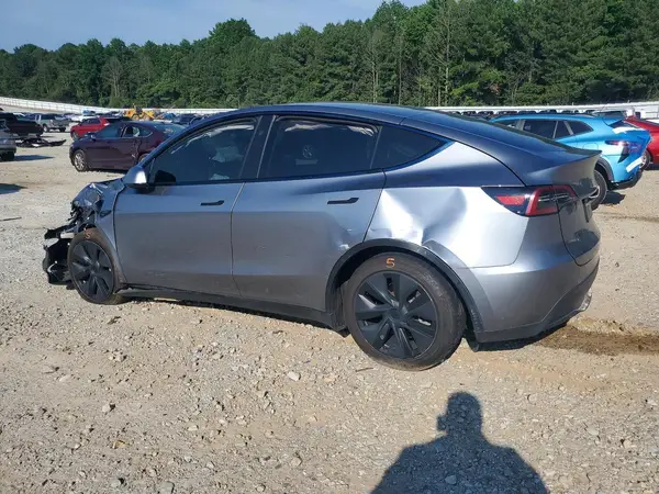 7SAYGDED0SA362822 2025 TESLA MODEL Y - Image 2