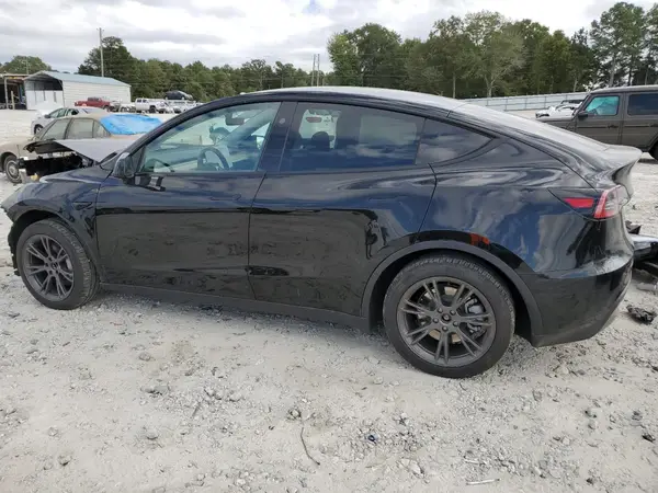 7SAYGDED0SA365266 2025 TESLA MODEL Y - Image 2