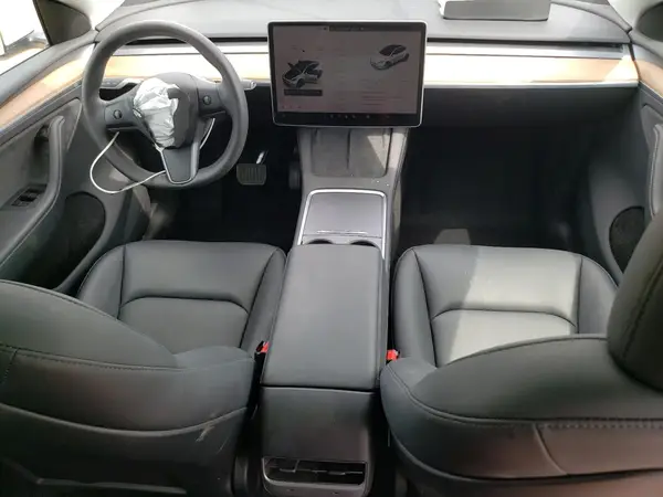 7SAYGDED0SA365297 2025 TESLA MODEL Y - Image 8