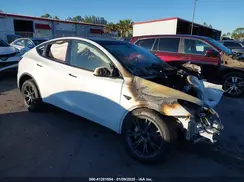 7SAYGDED0SF222885 2025 TESLA MODEL Y