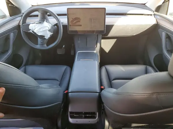 7SAYGDED0SF227861 2025 TESLA MODEL Y - Image 8
