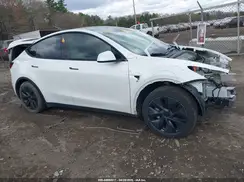 7SAYGDED0SF229710 2025 TESLA MODEL Y