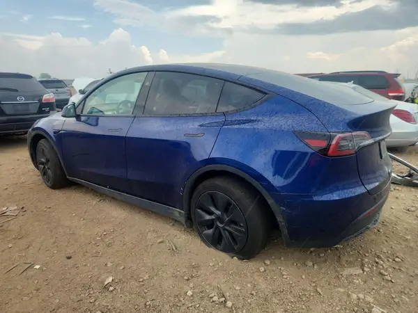7SAYGDED0SF232882 2025 TESLA MODEL Y - Image 2