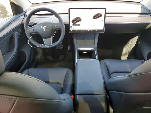 7SAYGDED0SF242232 2025 TESLA MODEL Y - Image 8