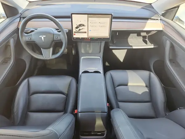 7SAYGDED0SF245700 2025 TESLA MODEL Y - Image 8