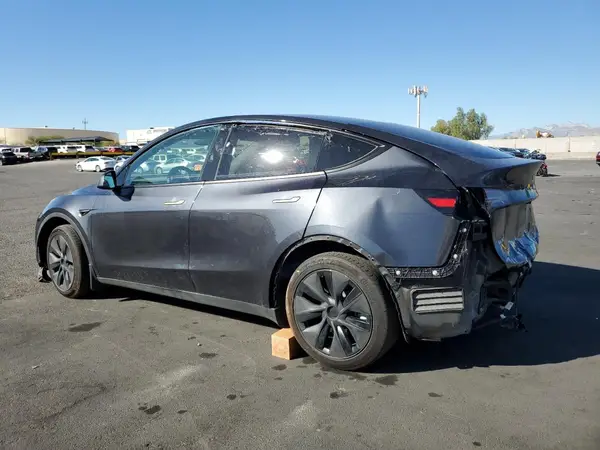 7SAYGDED0SF249701 2025 TESLA MODEL Y - Image 2