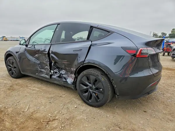 7SAYGDED0SF253523 2025 TESLA MODEL Y - Image 2