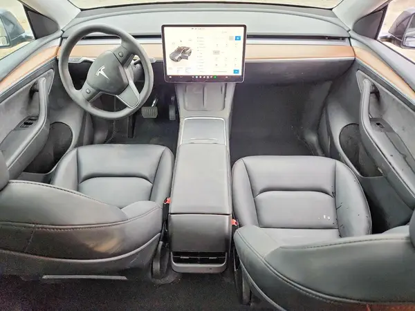 7SAYGDED0SF253523 2025 TESLA MODEL Y - Image 8