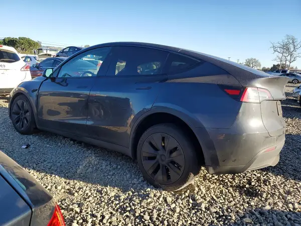 7SAYGDED0SF266109 2025 TESLA MODEL Y - Image 2