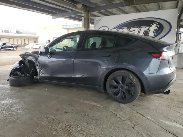 7SAYGDED0SF267132 2025 TESLA MODEL Y - Image 2