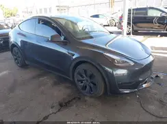 7SAYGDED0SF279233 2025 TESLA MODEL Y