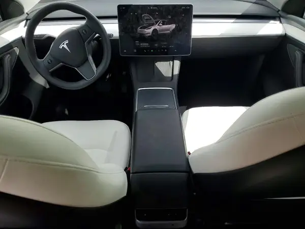 7SAYGDED0SF281595 2025 TESLA MODEL Y - Image 8