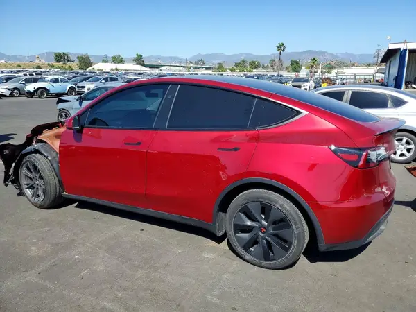 7SAYGDED0SF307399 2025 TESLA MODEL Y - Image 2