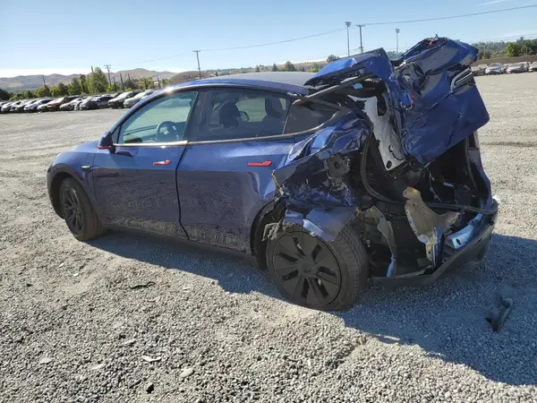7SAYGDED0SF314210 2025 TESLA MODEL Y - Image 2