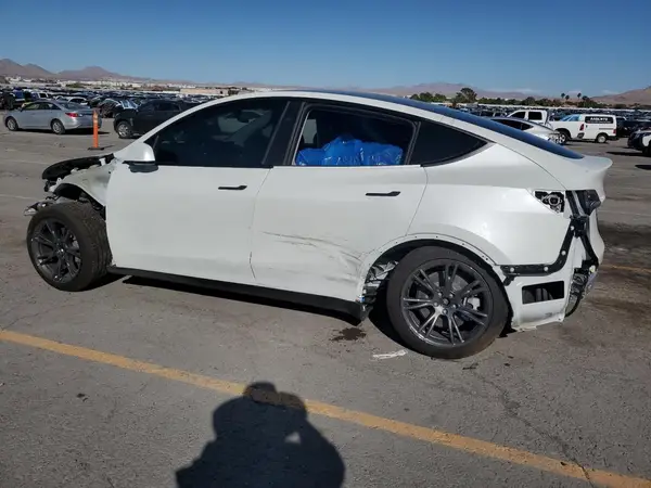 7SAYGDED0SF317009 2025 TESLA MODEL Y - Image 2