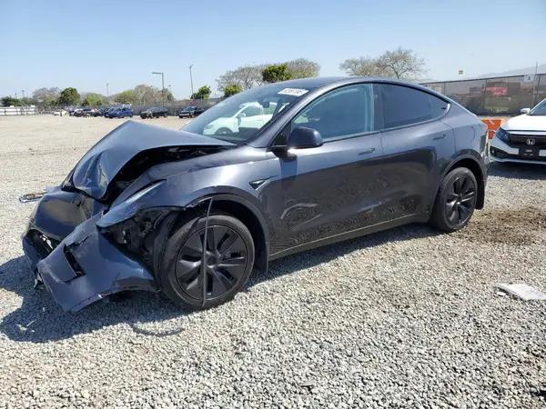 7SAYGDED0SF317270 2025 TESLA MODEL Y - Image 1