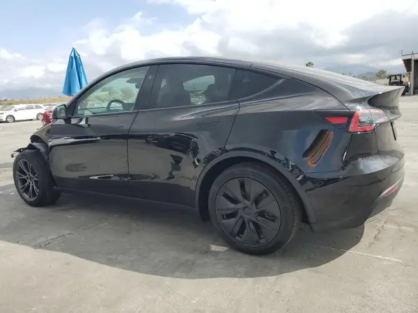 7SAYGDED0SF319066 2025 TESLA MODEL Y - Image 2