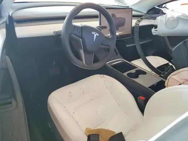 7SAYGDED0SF320234 2025 TESLA MODEL Y - Image 8