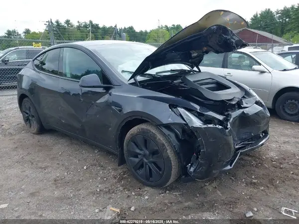 7SAYGDED0SF320508 2025 TESLA MODEL Y - Image 1