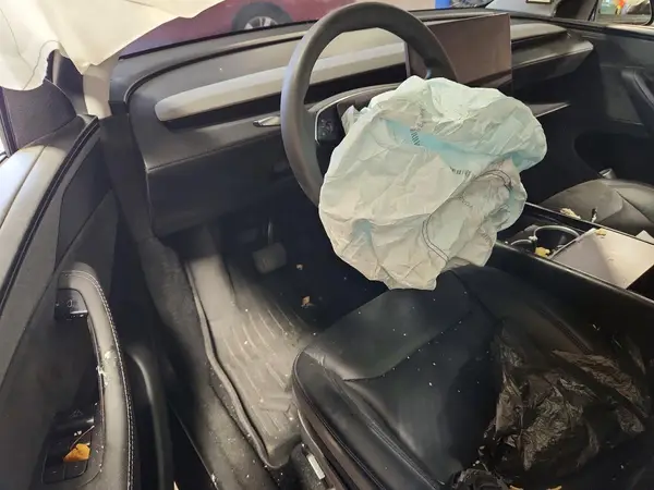 7SAYGDED0TA425340 2026 TESLA MODEL Y - Image 8