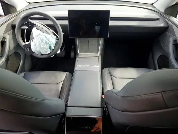 7SAYGDED0TA437391 2026 TESLA MODEL Y - Image 8