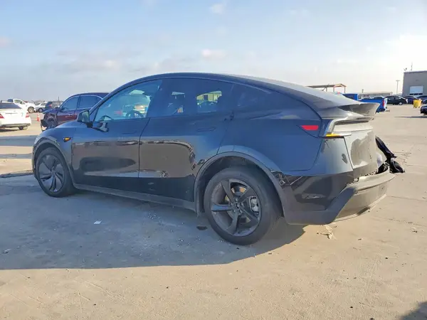 7SAYGDED0TA437696 2026 TESLA MODEL Y - Image 2
