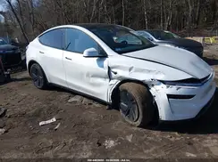 7SAYGDED0TA439836 2026 TESLA MODEL Y