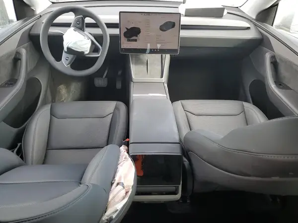 7SAYGDED0TA472058 2026 TESLA MODEL Y - Image 8