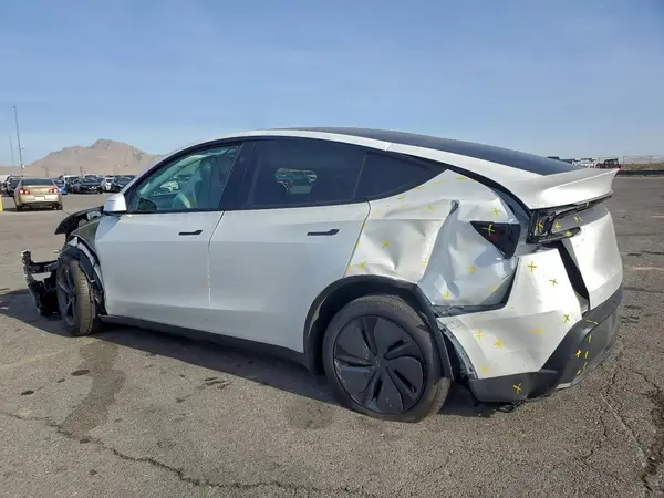 7SAYGDED0TA477034 2026 TESLA MODEL Y - Image 2